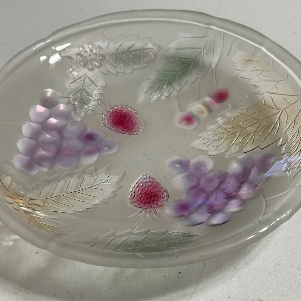 Frosted Glass Fruit Motif Serving Plate Iridescent‎ Grapes Strawberries VTG 8.5